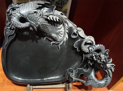 从一方砚台到世界回响 论砚雕作品作为文化载体的传播之道